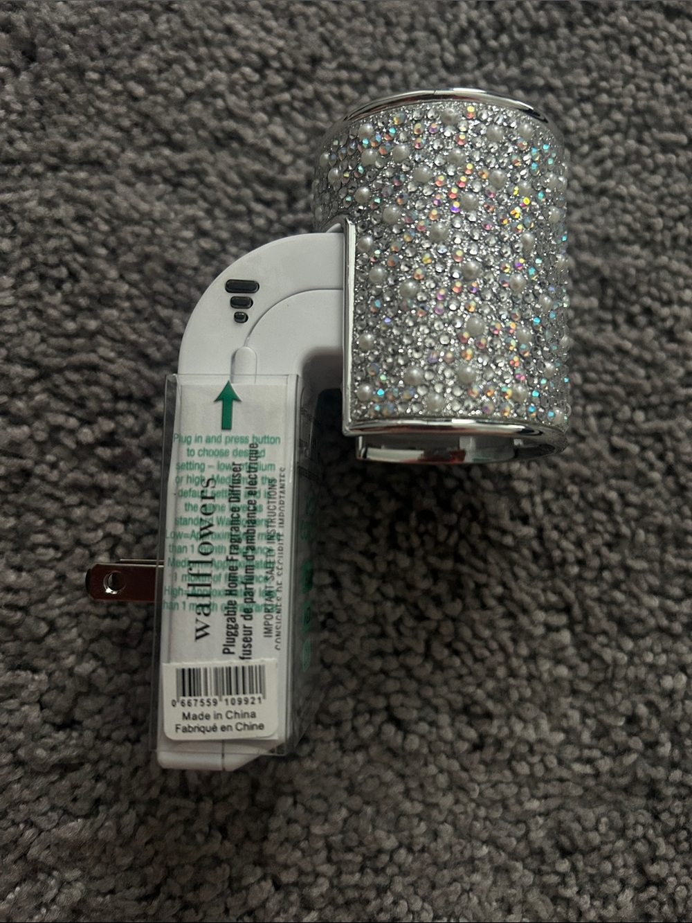 Bath & Body Works Silver and White Jeweled Wallflower Plug-In Fragrance Holder